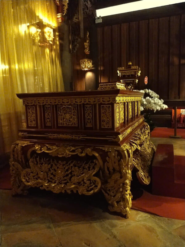 Mẫu sập thời lê