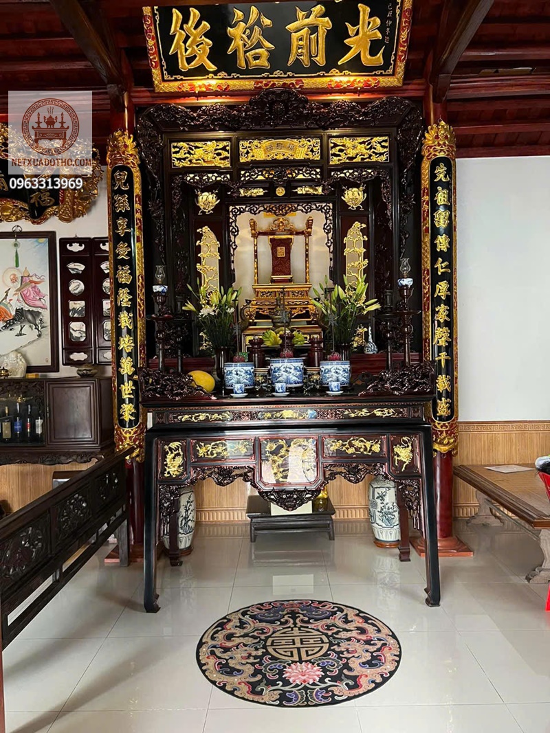 Thiều ch&acirc;u k&eacute;p thờ