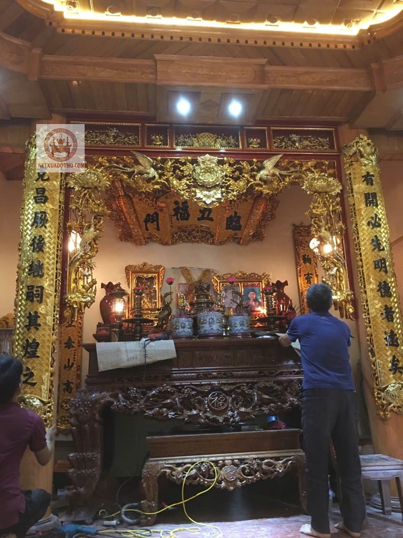 AE ho&agrave;n thiện lắp đặt cửa v&otilde;ng tại quốc oai HN