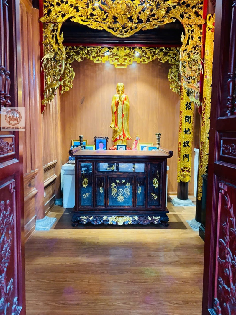 b&agrave;n chấp tải tại ch&ugrave;a B&uacute;t Th&aacute;p