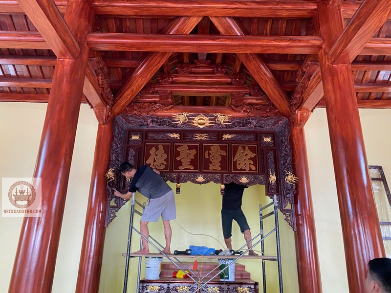 Đồ thờ lắp đặt tại đ&igrave;nh l&agrave;ng