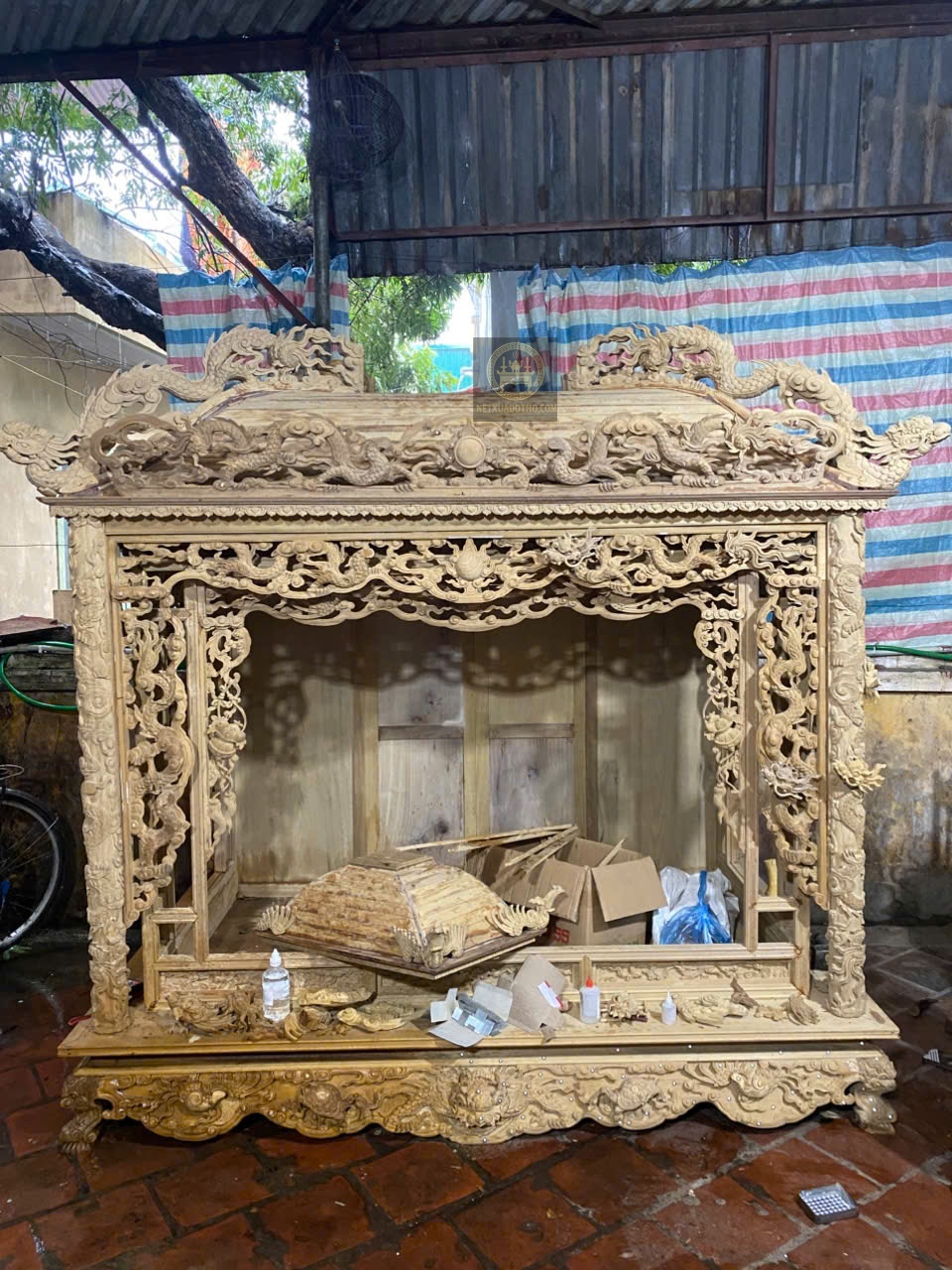 kh&aacute;m long đ&igrave;nh