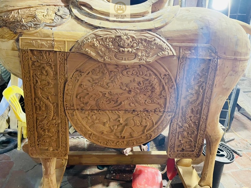 trạm mộc tỉ mỉ,sắc n&eacute;t
